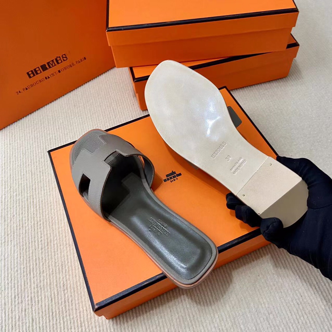 에르메스 올수공 오란 슬리퍼 샌들 앱송 82